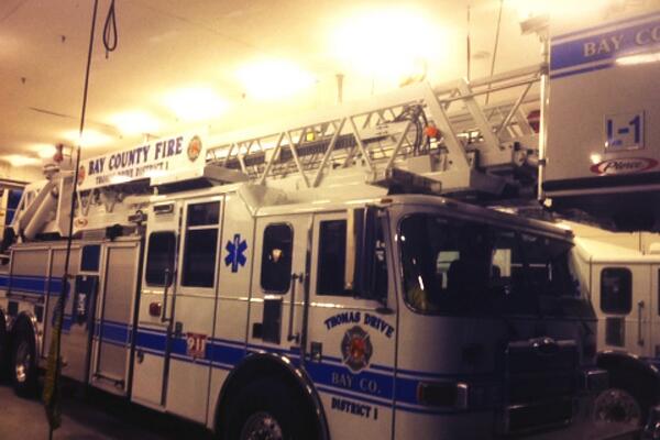 Kirklandthewhiz's tweet image. First day on shift and it's already been a blast. Just only sleep  #probie #ladderwork #firefighterprobs