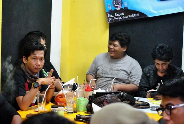 Karang_Kaskus's tweet photo. Pak RL, Serius kali ini nampaknya cc:@Jhon_funky http://t.co/cRJ7RcWYeB