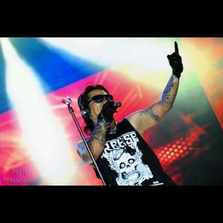 Tlah meningal salah satu team solit kmi dipanitia JDF dodi Voc AROCKGUNS smga engkau tenang disana amin