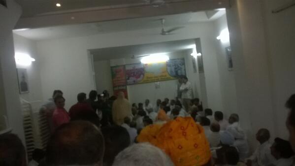 dr_udit's tweet photo. Interacting with North- West lok sabha,  BJP Mla, Nigam Parasad in Rohini http://t.co/kXbYGS9VqC