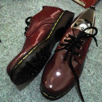 kilantameyske's tweet image. #jualdocmart Classic maroon docmart.Avail size 36-40.ONLY IDR 215K. pin 27EC42FF