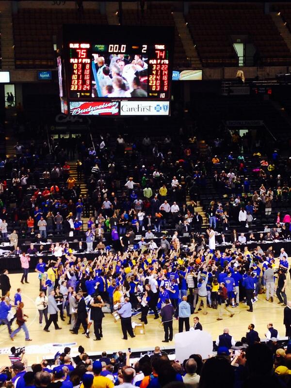 KristenSeabolt's tweet photo. Blue Hens Win!! @CAABasketball #caabaltimore #caahoops http://t.co/1LttXItWeW