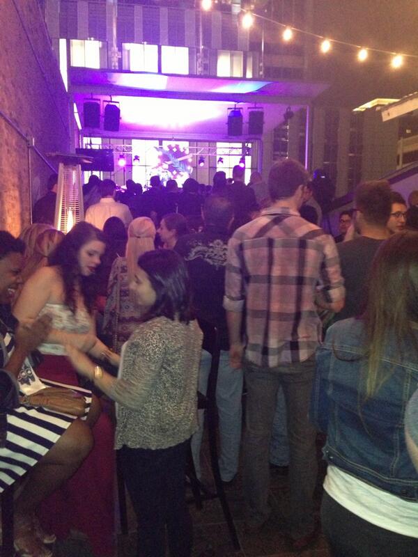 Laura Robinson tweet media