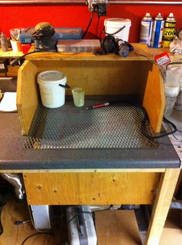 WiredAngler's tweet photo. Resin mixing and carving vacuum table http://t.co/BtwSIfi097