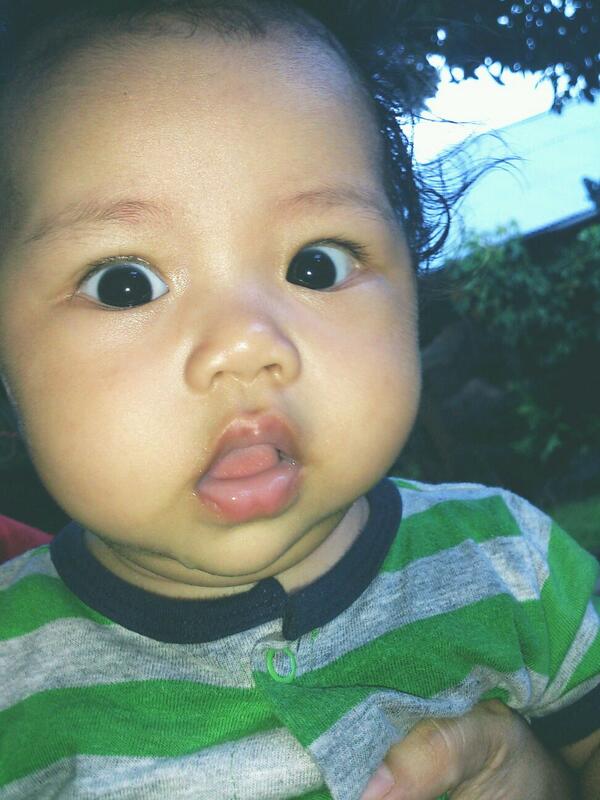 “@chyalmo: <a href="/larasatig/">GitaLarasatiAri</a> "<a href="/ChintyaReynitha/">Chintya Reynitha</a>: MANIAC ! ... i can't handle this cute faceee "”