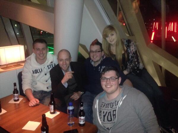 nasween's tweet photo. @DerrenBrown great show last night. And thanks for the photo! Enjoy the drink on us!! With @smurfdadrummer http://t.co/uIuFikFhac