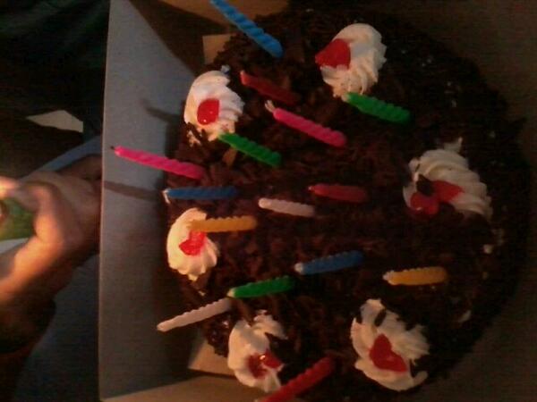 ipees3's tweet photo. Happy birthday Papap Utang tje happiness all around you :* http://t.co/14D5rxixN9
