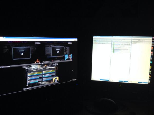 adzno_'s tweet image. @TehLadyCake @misterchrischan #LeTractor ALL AT THE SAME TIME!!!!