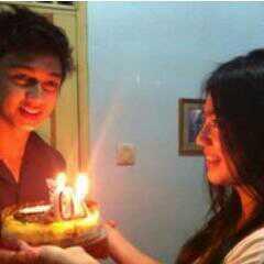 hitocaesar1's tweet photo. With @AngelistaFelicy {} http://t.co/XgGCxC3fxZ