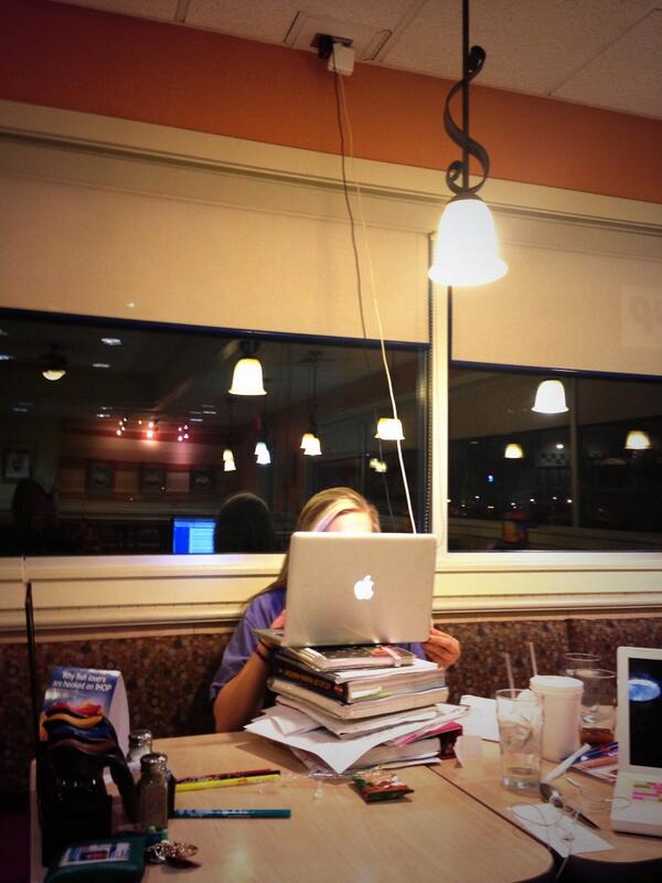 asipes_94's tweet photo. As you can see, IHOP has very convenient outlets...@alexisra3 #thestruggle http://t.co/ZX8ZBSeu05
