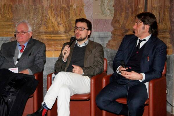 habitage's tweet photo. #conferenza #iperorsideldesign #habitage http://t.co/WpKBAuqVEr