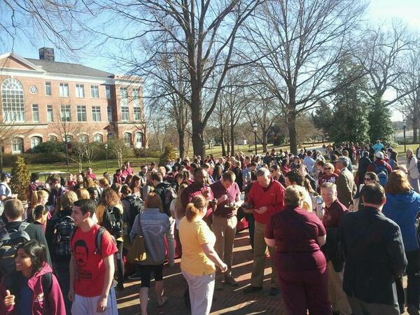 ElonNSTP's tweet photo. #ElonDay is underway with college coffee! http://t.co/mSvbWntOww