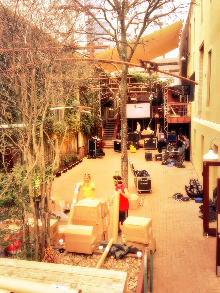johnzahr's tweet image. The calm before the storm... #SXSW #DynMMT