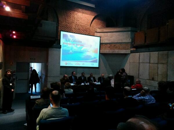 FadessSoria's tweet photo. Ya estamos en el colegio de médicos para recibir el premio de @confeafes por la trayectoria en inserción laboral http://t.co/tvrwMf9td4