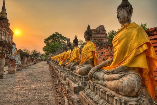 Photo_Trek's tweet photo. Wat Yai Chai Mongkol, Ayutthaya historical park, Thailand http://t.co/nnm6zgzJ9l via @Photo_Trek #Travel #Photography #Bucketlist