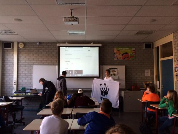 VLCEntreprenasi's tweet photo. @Entreprenasium leerlingen van @hetvlc  bezig met hun laatste presentatie! http://t.co/VbtX0bxgxT
