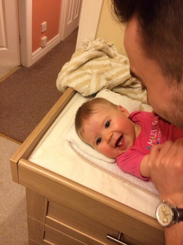 Laura Almond tweet media