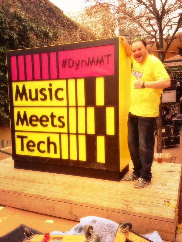 johnzahr's tweet image. Find this sign, find a good time. #SXSW #DynMMT