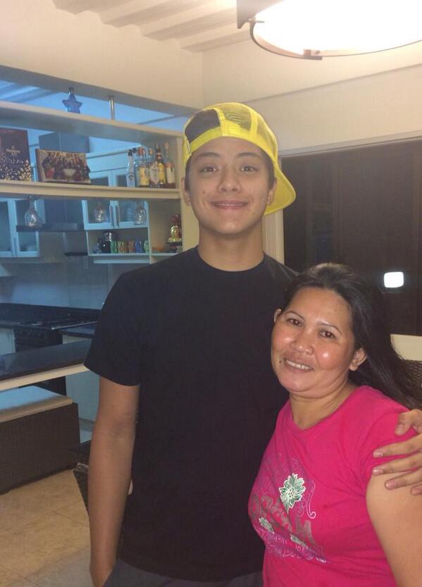 omgkathniel's tweet photo. “@ColaBoink: RT @rab0115: “@imshinchi: Dj with Mary Ann Co #Tagaytay © #teAnn http://t.co/b6miJH1CeN””
