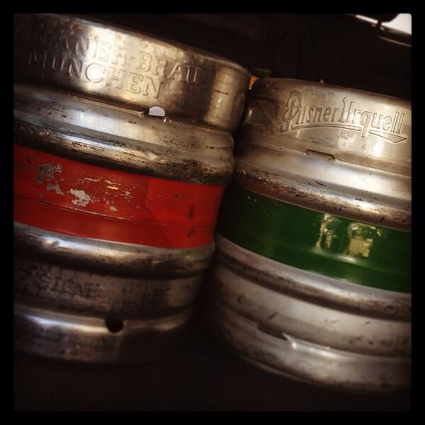 Calor ?? Hoje plugaremos Pilsner Urquell e Paulaner !!!