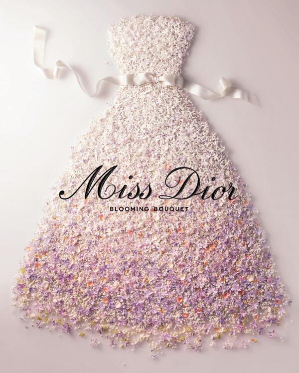 Number1Piece's tweet photo. What can be more dreamlike for women than a one-piece dress of flowers?@Dior #IESEGsmm http://t.co/4F8ahzyXjS http://t.co/7TpSGkcG8V