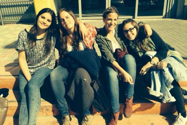 littlepiedy's tweet photo. @BlancaDDM @lauragazam las mas chaponas http://t.co/BwKDP6PBHA