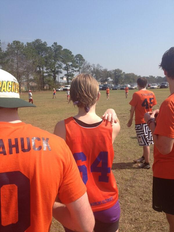 GburgFUNK's tweet photo. Check out the back of Molly's head. http://t.co/BgsDatNvzw