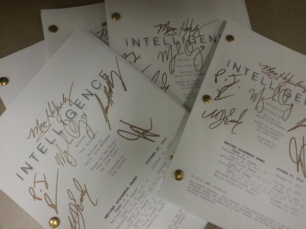 ABCIntelligence's tweet photo. Want a chance to win a signed #IntelligenceCBS script?! Just RT!! Rules: http://t.co/4OIzM0BOZ1   http://t.co/MBacgILfF3