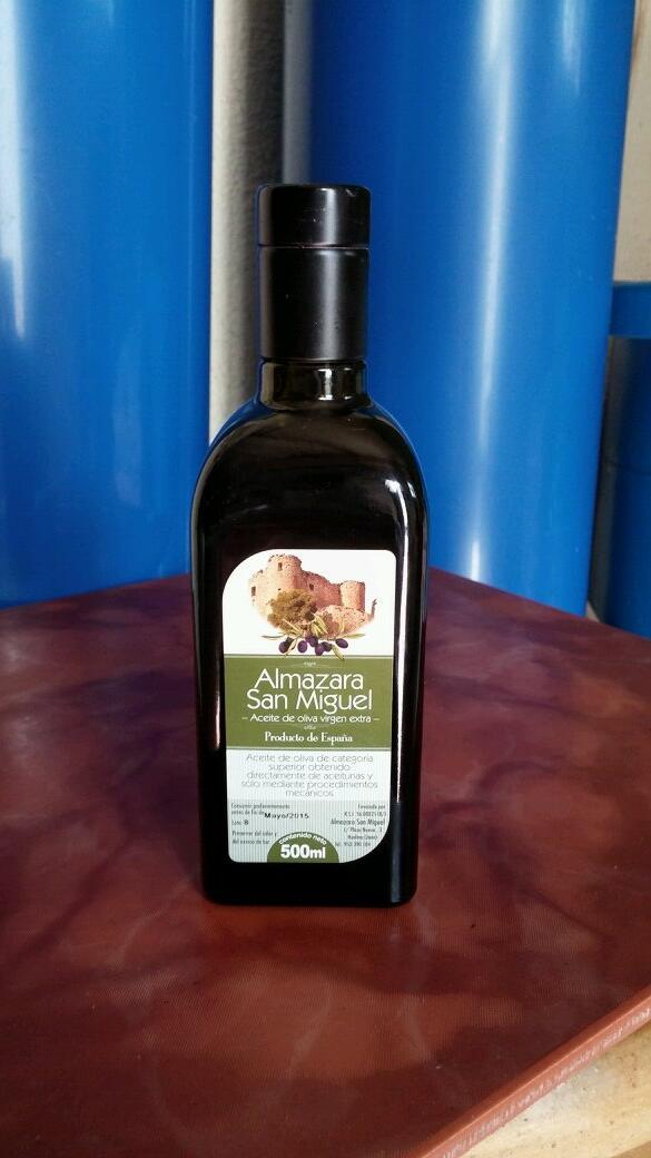 Aceite de Oliva Virgen Extra para restaurantes y bares. Contacta con nosotros aqui os dejo una fotito.graciass