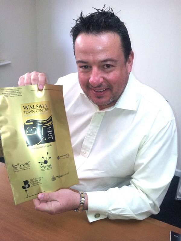 WalsallAwards's tweet photo. We have the bags...now to fill them with goodies! #Walsall #Awards Thanks @HHPlastics http://t.co/O492h0JGyW