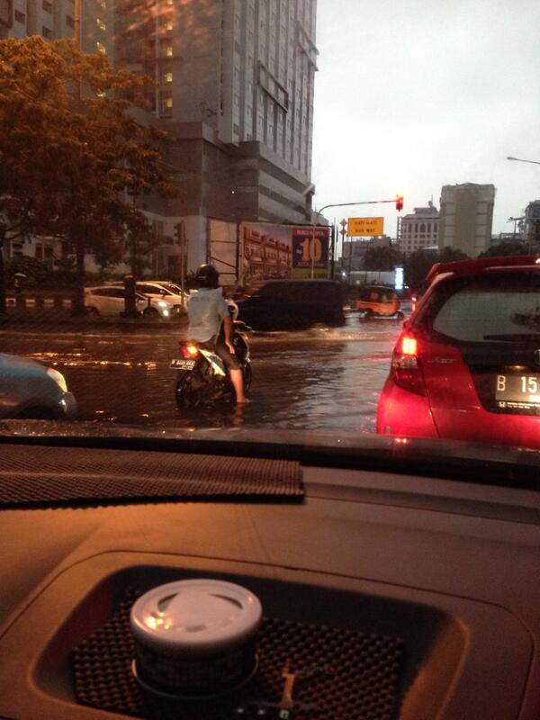 Perempatan atma jaya pluit