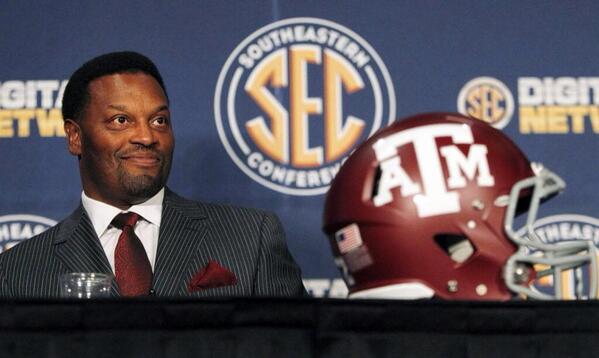 aggiefblife's tweet image. RT @BR_CFB: Texas A&amp;amp;M Doesn't Just Have a 'Sliver of East Texas,' It Has the Whole State bit.ly/1dNbq1N