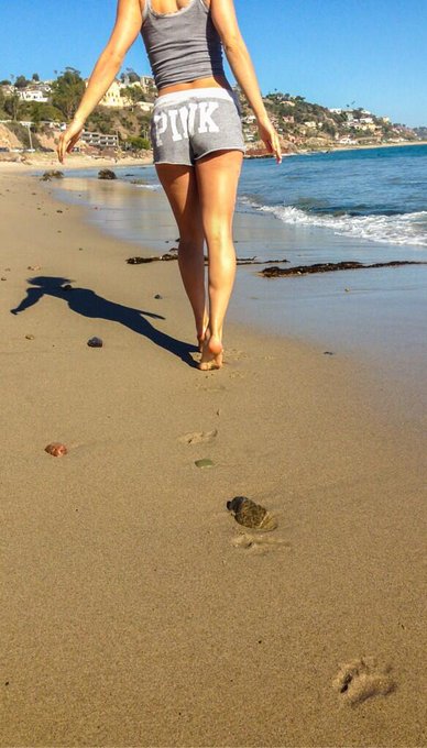 Bunny tracks ?☀? http://t.co/3qBnZ4sPqR