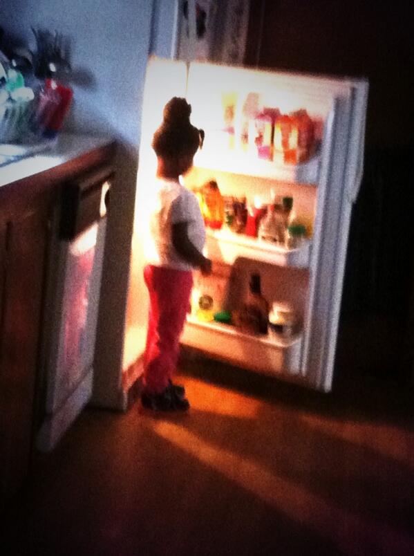 Lexiss_Babyy_'s tweet photo. At Eryn Grandma House . Greedy 🍟🍔 http://t.co/N0tbX2s5vP