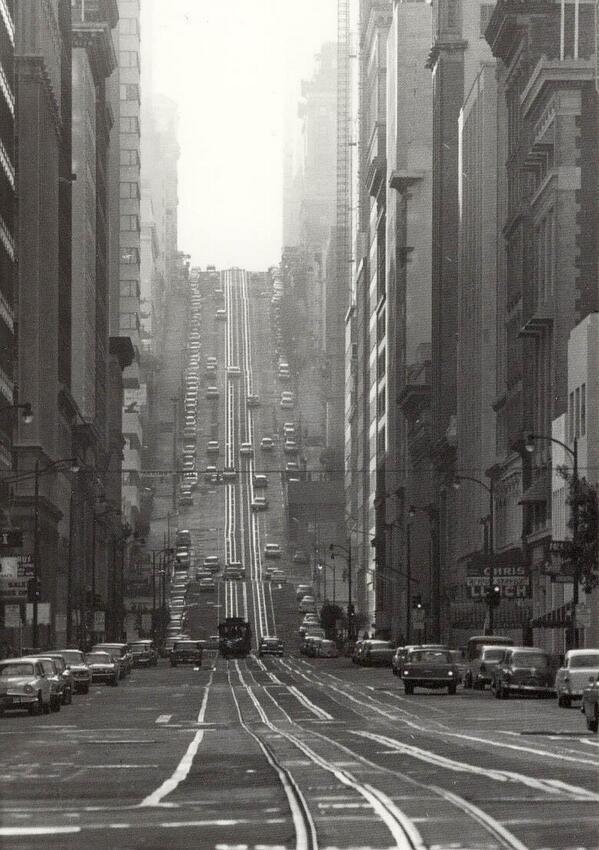 HistoryInPics's tweet image. California Street, San Francisco. 1964