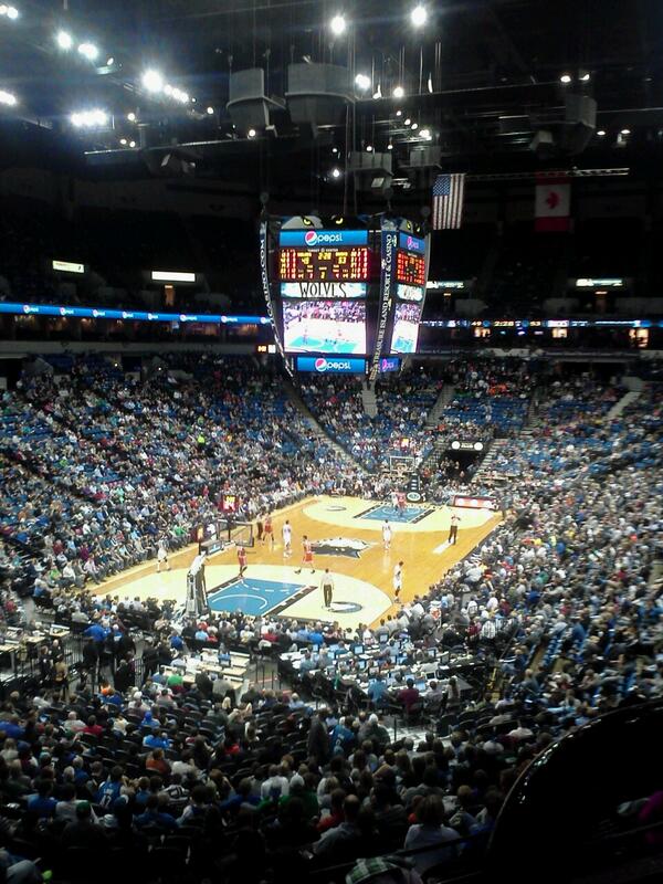 johnnyjlynch's tweet photo. Out with the family - fun night at Target Center #mntimberwolves #wolvesmadness http://t.co/c5ZGxnPdpZ