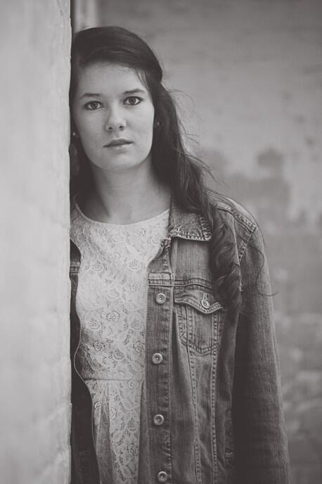 IzzyModel's tweet image. Lost in the world we live in today. #model #photography #promotion #bluejean #blackandwhite #lace