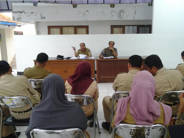 Kecamatan Limo tweet media