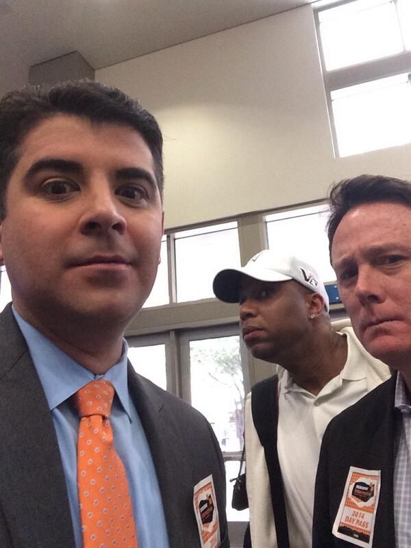 OmarVillafranca's tweet photo. Ran into a few TV News Stars at #SXSW @jaygraymatters #ChrisMathis http://t.co/iX5NiwsPC3