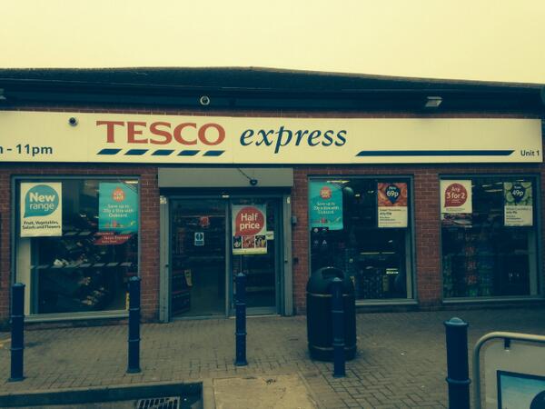 #winbig <a href="/Stevejtait/">Steve Tait</a> shouting about offers including #clubcardfuelsave