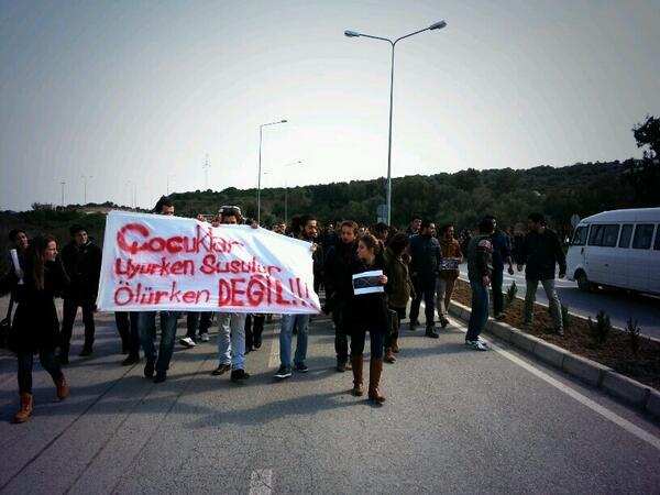 Izmir Yuksek Teknoloji Enstitusu Ogrencileri Berkin ve Digerleri icin Yuruyoruz !