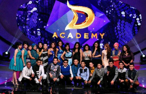 LestiAndryani's tweet photo. @DAcademyID #KonserLaunching :) http://t.co/OuYPsHk9Cn