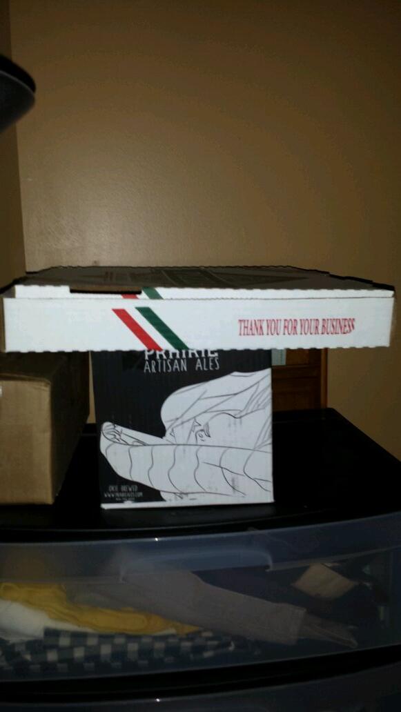 manrymanter's tweet image. @armoure it is not that cold in the house #pizzastorage