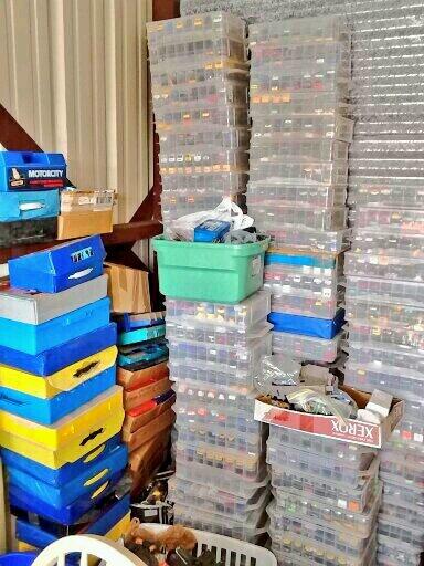 Wepickstuff's tweet image. What does 100,000 diecast vehicles look like? This is one corner of our warehouse. Help... buy 1000 :-)