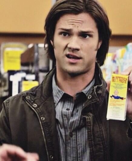 bowleggednerd's tweet image. How Sam feels about Destiel. #ButtPaste