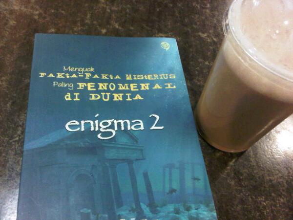 wie_cong's tweet photo. @enigma_blog sore2 santai sambil berimajinasi ttg konspirasi, (ง'̀��'́)ง . http://t.co/tmcUvUA6Ug