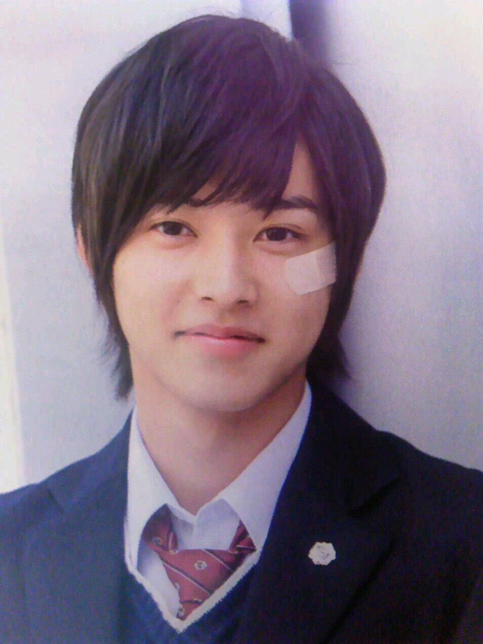 あっぷる 山﨑 賢人 やまざき けんと 1994年9月7日 178 東京都出身 スターダストプロモーション所属 特技はサッカー 中学三年生の時に竹下通りでスカウトされたことがきっけ 10年 ドラマ 熱海の捜査官 で俳優デビュー Http T Co Hynwftmsyl