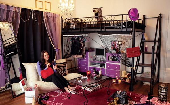 ひとり暮らしのオシャレ部屋作りにどうぞ 黒と紫の配色とデザイン家具で大人の女性のお洒落部屋に T Co Ntmavv87pz Twitter