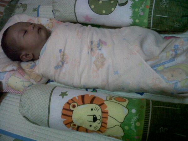 ponakan tante yang paling ganteng dede fiqih.,☺