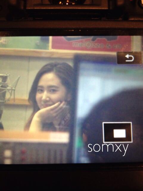 [PIC][12-03-2014]Yuri - Jessica và SeoHyun xuất hiện tại 2 chương trình Radio "SBS PowerFM Kim ChangRyul Old School" và "KBS Cool FM Jo Jungchi & Harim's 2 O'clock" vào chiều nay BihG68_CcAABb0v